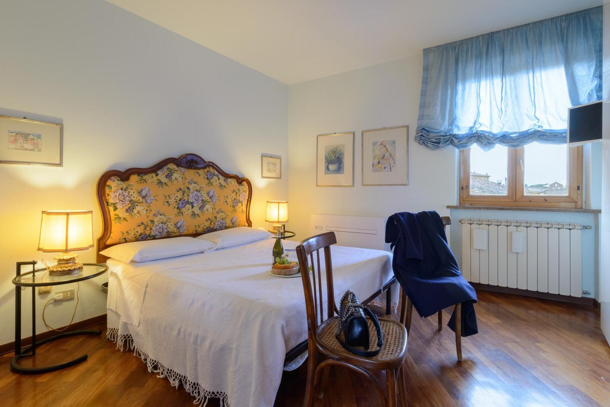 Apartamento La Dimora Di Amedeo Siena Exterior foto